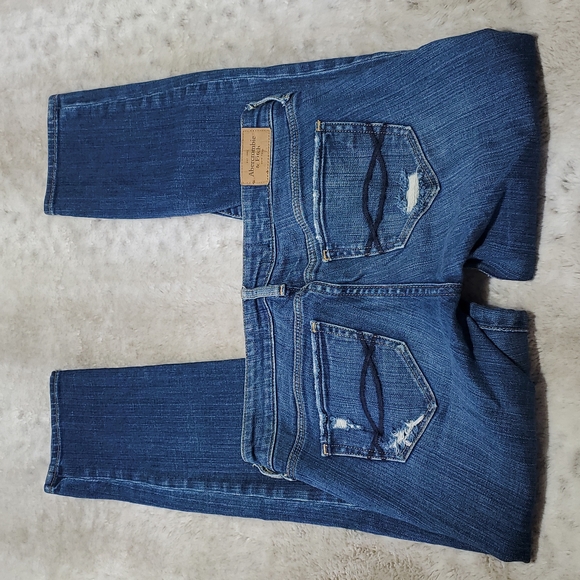 Abercrombie & Fitch Medium Wash Low Rise Straight Leg Distressed Jeans Size 0 - Picture 5 of 5